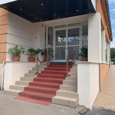 בודפשט Only 15 Minutes To City Center, Free Secure Parking מראה חיצוני תמונה